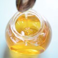 Inspekce upozornila na falšovaný med, na etiketě je neexistující výrobce